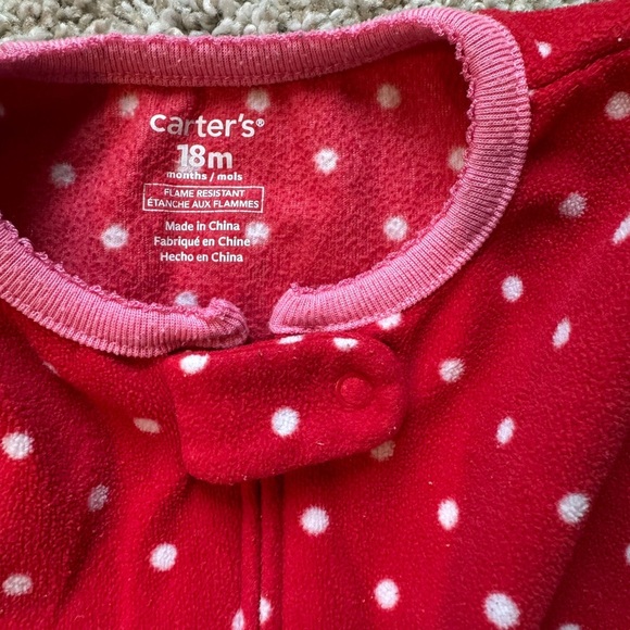Carter’s Red Polka Dot Reindeer Footed Pajamas Fleece Pj's size 18 months - Picture 5 of 6